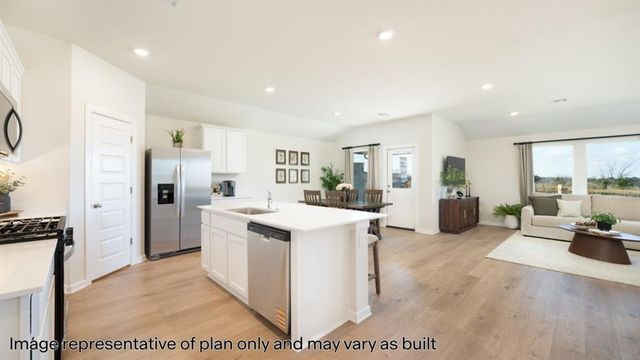 941 S Bear Lane, Mustang, OK 73064