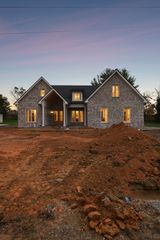 405 Chestnut Oak Ave, Smithville, TN 37166