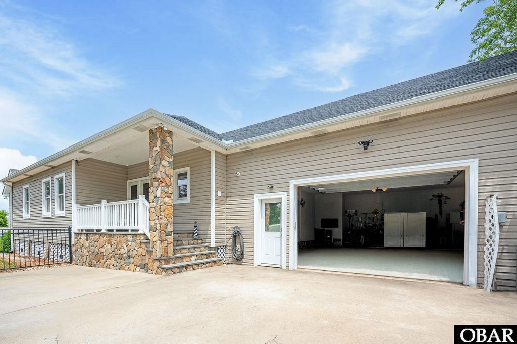 Image 33 of property listing at 133 Weir Point Drive Lot 75, Manteo, NC 27954