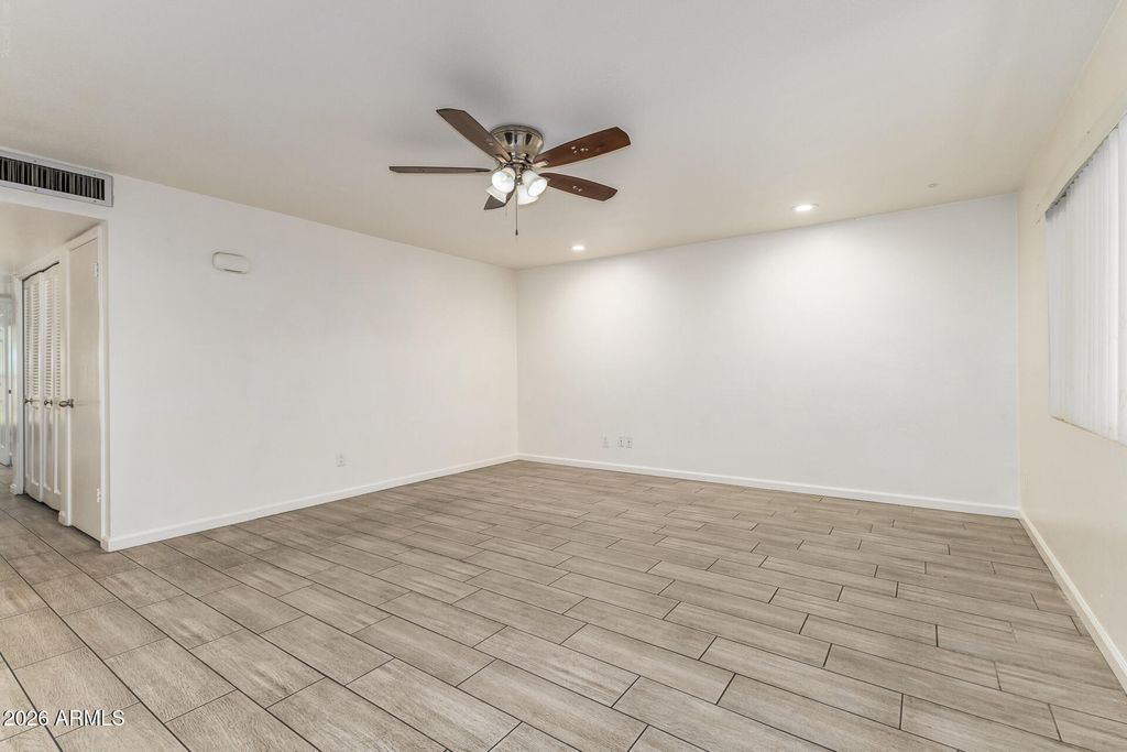 5966 W AUGUSTA Avenue, Glendale, AZ 85301 — photo 3