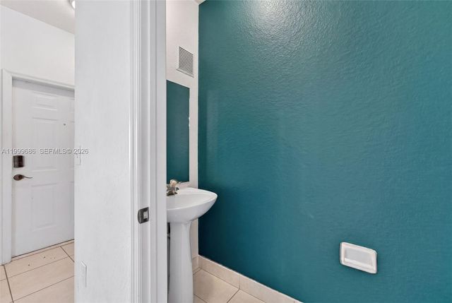 7802 Catalina Circle, Tamarac, FL 33321