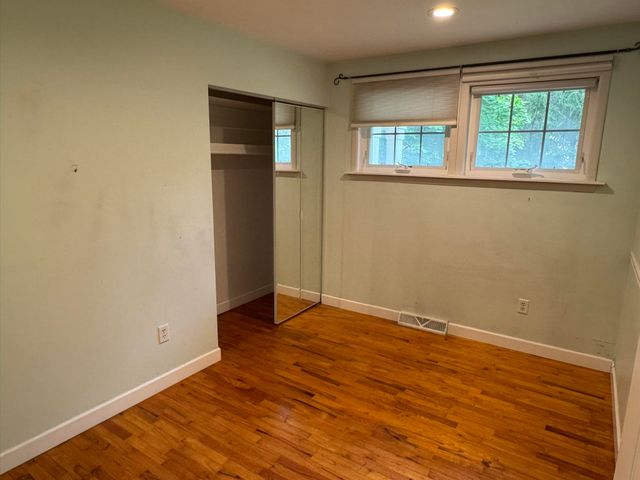 6393 Center Road, Peninsula Twp, MI 49686