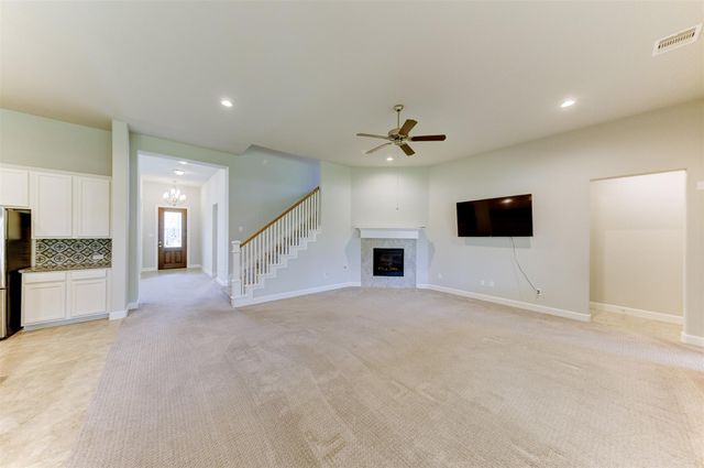 4703 Eagle Cove Lane, League City, TX 77573