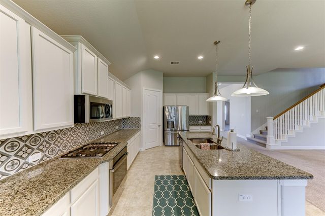 4703 Eagle Cove Lane, League City, TX 77573