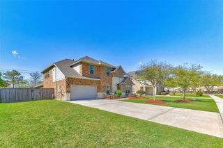 4703 Eagle Cove Lane, League City, TX 77573