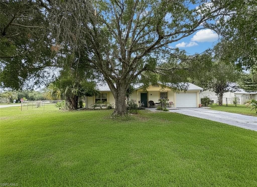 4001 Bishop CIR, LABELLE, FL 33935 — exterior
