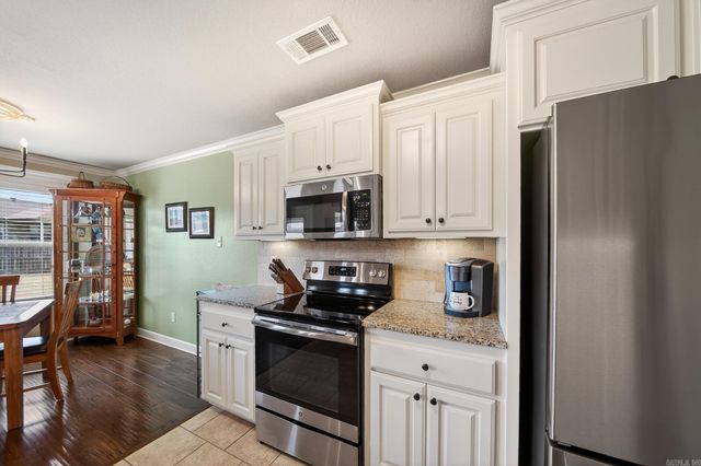 13 Marlin Drive, Austin, AR 72007