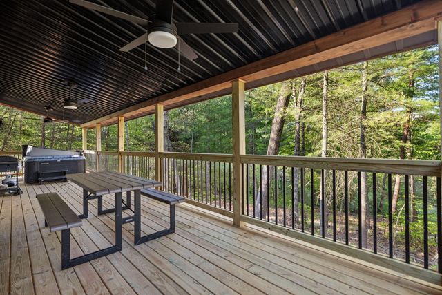 5 Ashland Camp Loop, Zoe, KY 41397