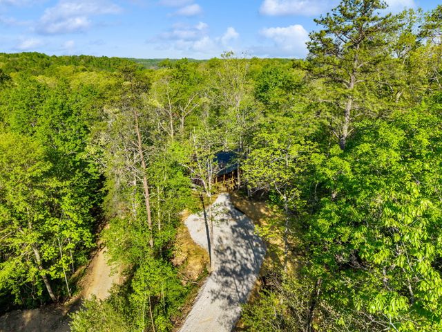 5 Ashland Camp Loop, Zoe, KY 41397