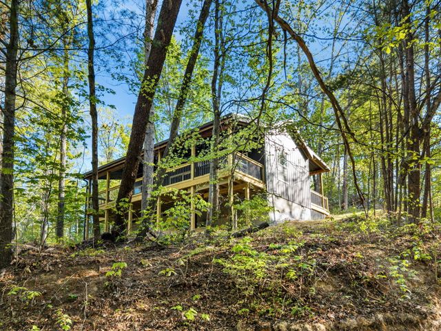 5 Ashland Camp Loop, Zoe, KY 41397