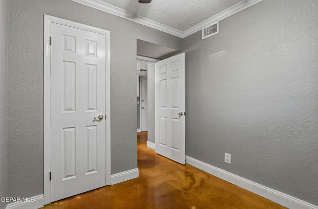 6005 PINO REAL Drive, El Paso, TX 79912