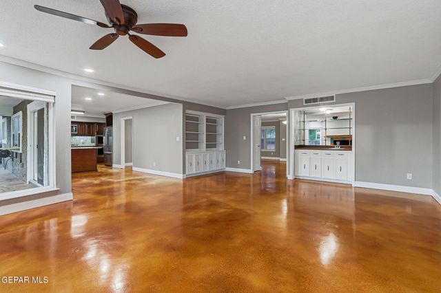 6005 PINO REAL Drive, El Paso, TX 79912