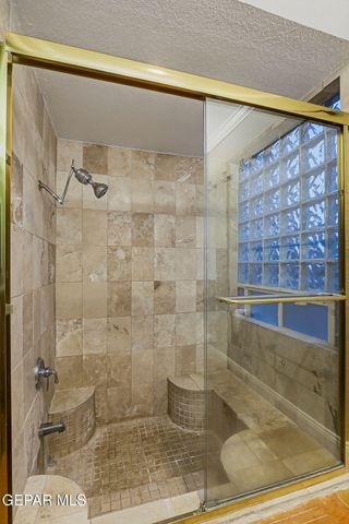 6005 PINO REAL Drive, El Paso, TX 79912