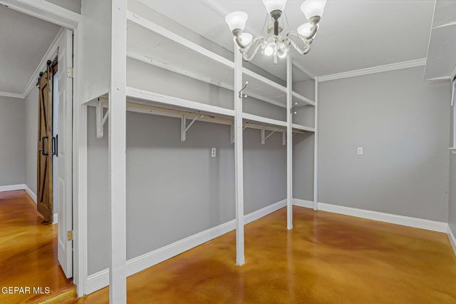 6005 PINO REAL Drive, El Paso, TX 79912