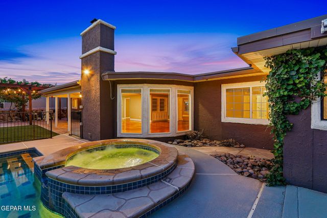 6005 PINO REAL Drive, El Paso, TX 79912