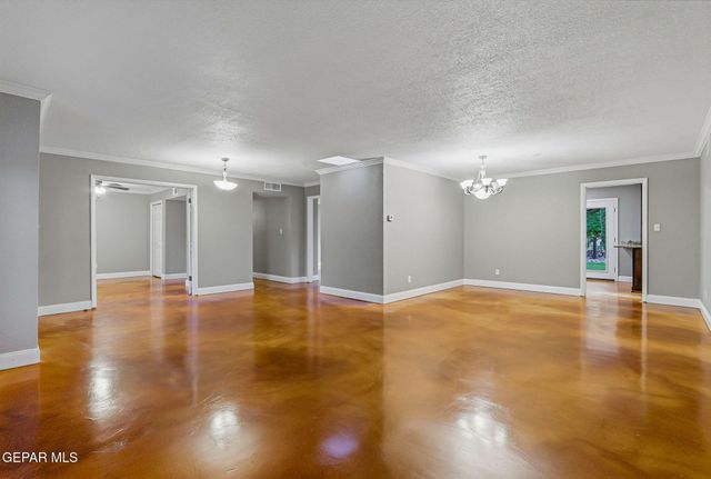 6005 PINO REAL Drive, El Paso, TX 79912