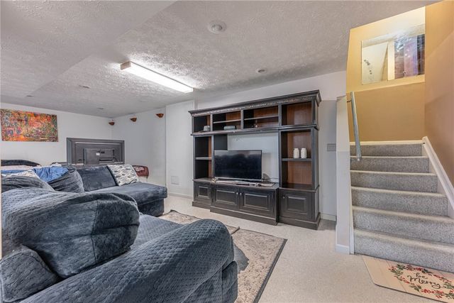 2258 Rosina Drive, Miamisburg, OH 45342