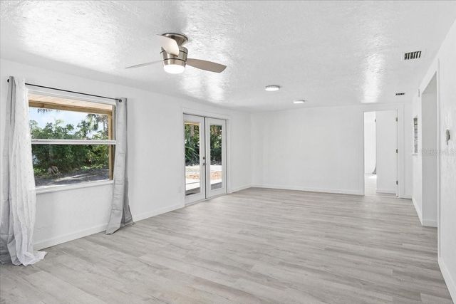 6243 CARLTON AVENUE, Sarasota, FL 34231