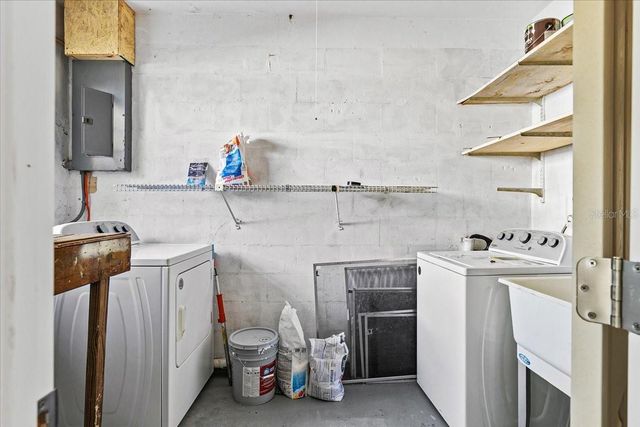 6243 CARLTON AVENUE, Sarasota, FL 34231