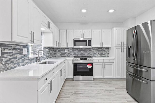 6243 CARLTON AVENUE, Sarasota, FL 34231