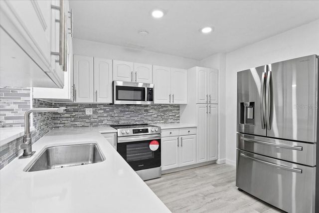 6243 CARLTON AVENUE, Sarasota, FL 34231