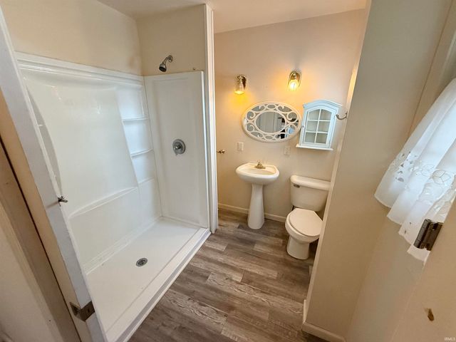 20 Ewing Street, Peru, IN 46970