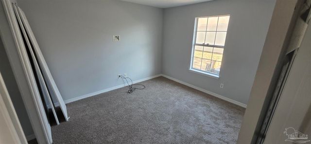 400 Peregrine Ct, Mary Esther, FL 32569