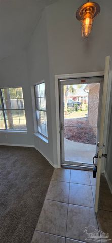 400 Peregrine Ct, Mary Esther, FL 32569