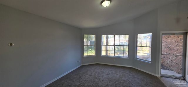 400 Peregrine Ct, Mary Esther, FL 32569