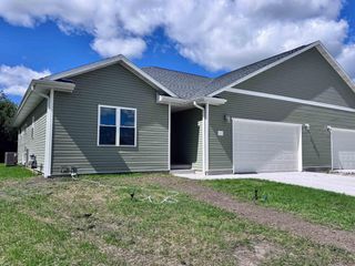 690 N Main Street, Fall River, WI 53932