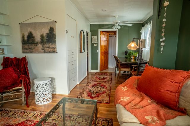 274 6th Avenue, Manistee, MI 49660