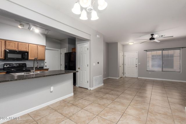 525 N MILLER Road 142, Scottsdale, AZ 85257