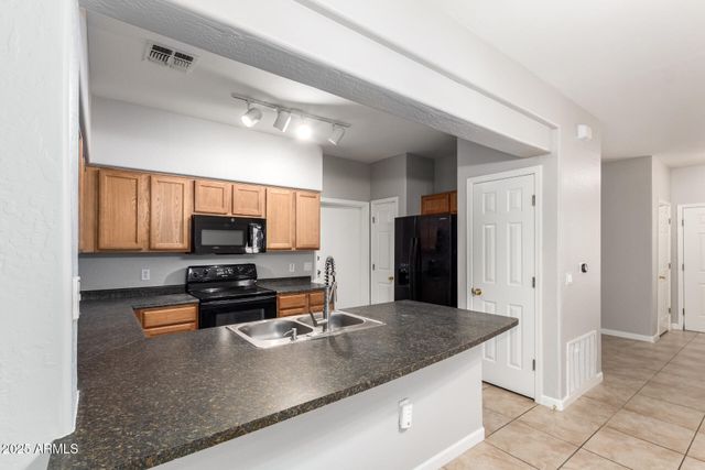 525 N MILLER Road 142, Scottsdale, AZ 85257