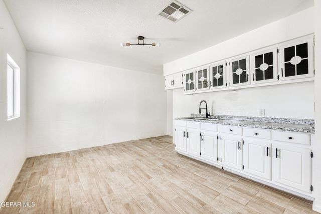 124 Ensenada Way, Socorro, TX 79927