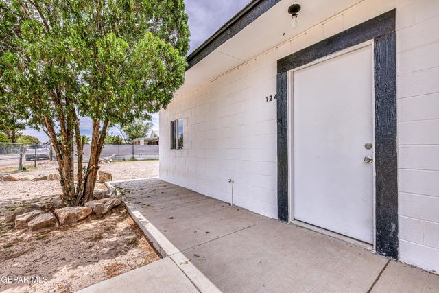 124 Ensenada Way, Socorro, TX 79927