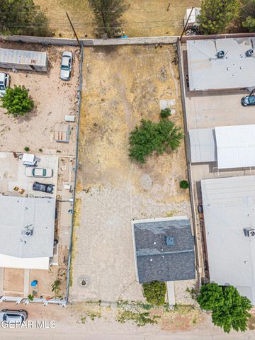124 Ensenada Way, Socorro, TX 79927