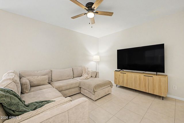 5609 S 23RD Drive, Phoenix, AZ 85041