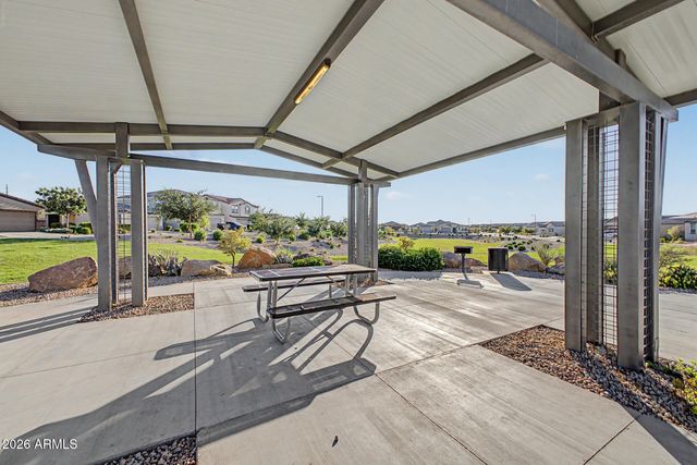 5609 S 23RD Drive, Phoenix, AZ 85041