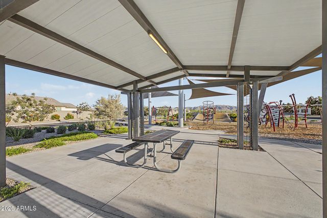 5609 S 23RD Drive, Phoenix, AZ 85041