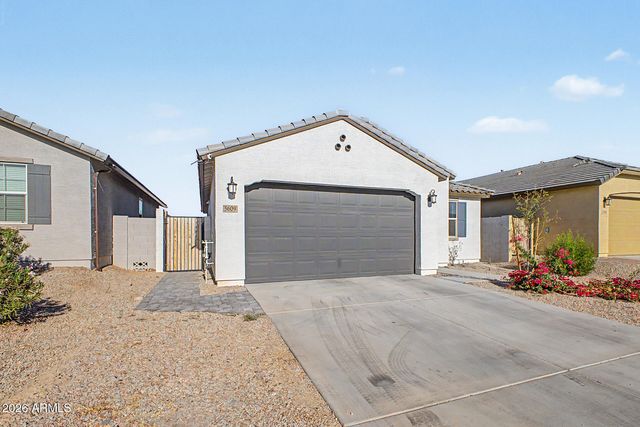 5609 S 23RD Drive, Phoenix, AZ 85041