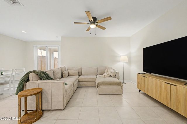 5609 S 23RD Drive, Phoenix, AZ 85041