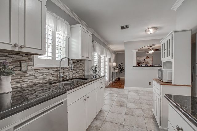 5302 Saddleback Road, Garland, TX 75043