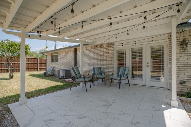 5302 Saddleback Road, Garland, TX 75043