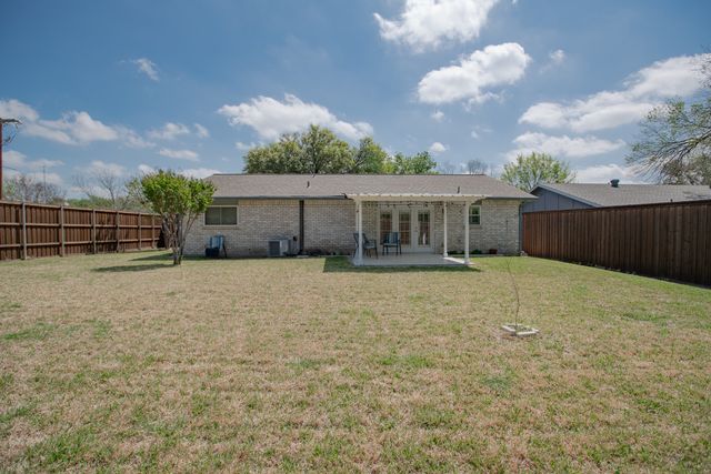 5302 Saddleback Road, Garland, TX 75043