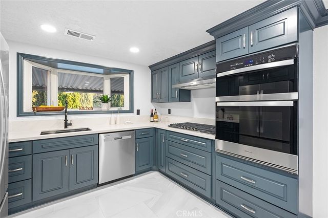 1752 Grasscreek, San Dimas, CA 91773