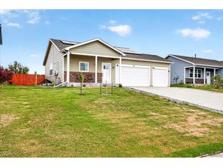 48 S 4th Ave, Deer Trail, CO 80105