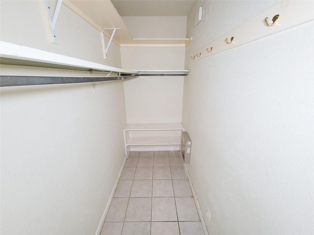 6202 Skyline 32, Houston, TX 77057