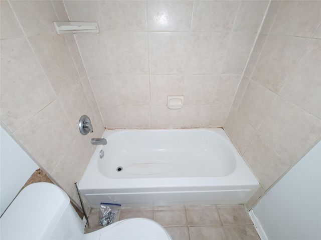 6202 Skyline 32, Houston, TX 77057