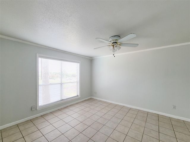 6202 Skyline 32, Houston, TX 77057