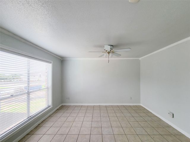 6202 Skyline 32, Houston, TX 77057
